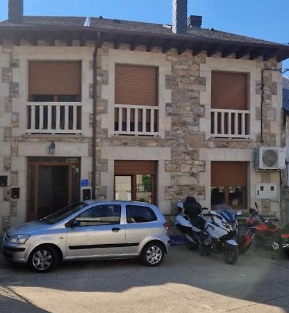 Villa Casa Rustica CESAR Lubián Exterior foto