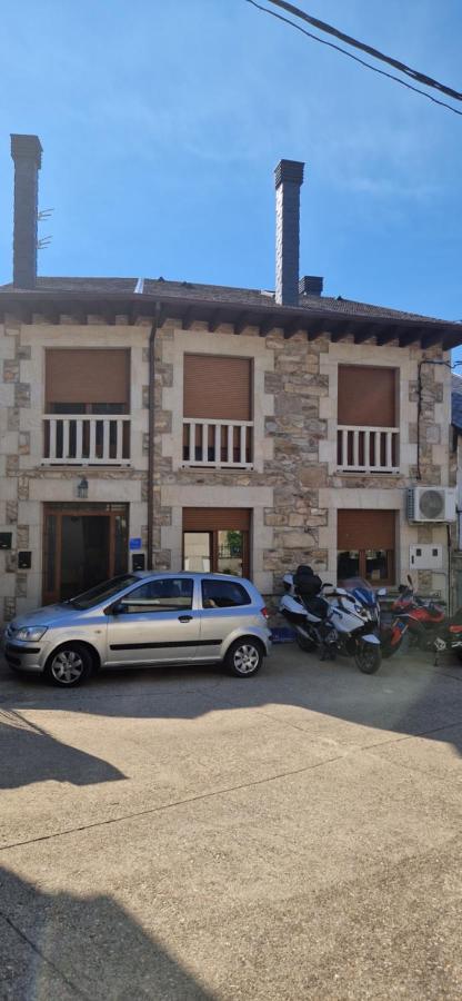 Villa Casa Rustica CESAR Lubián Exterior foto