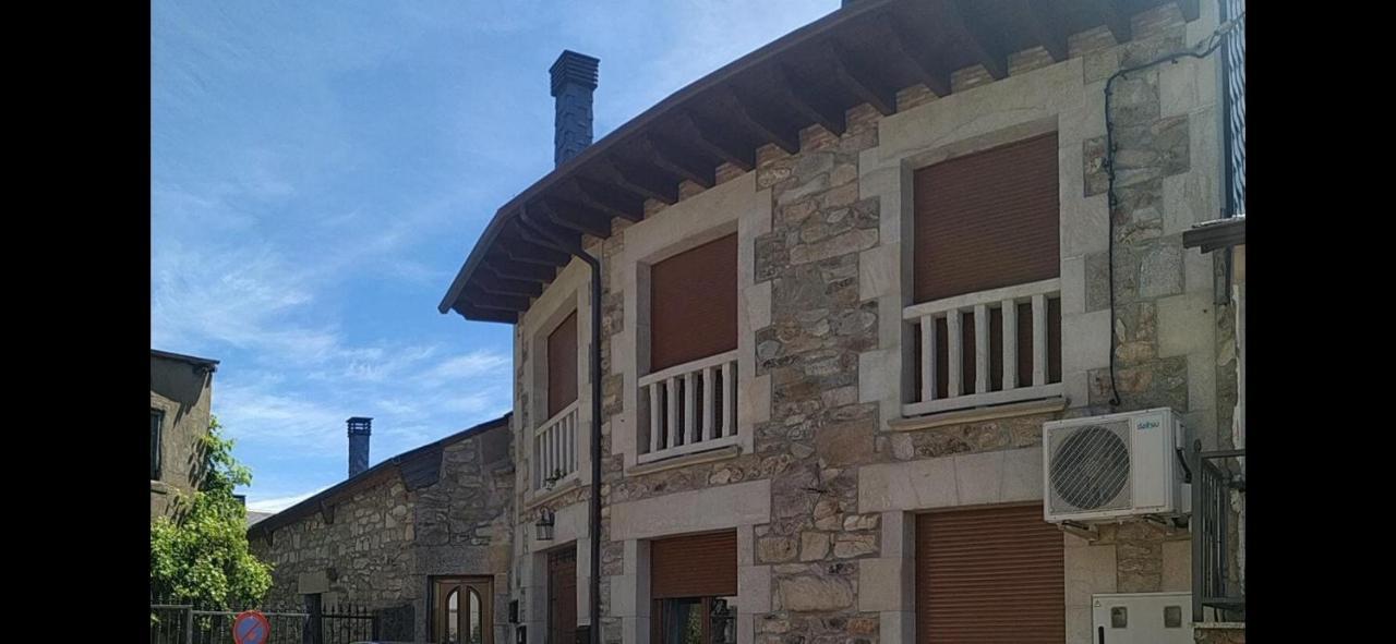 Villa Casa Rustica CESAR Lubián Exterior foto